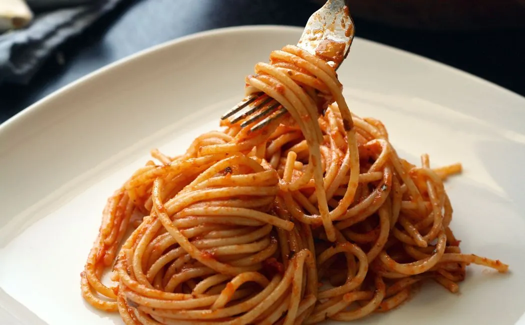 Wegańskie spaghetti Bolognese