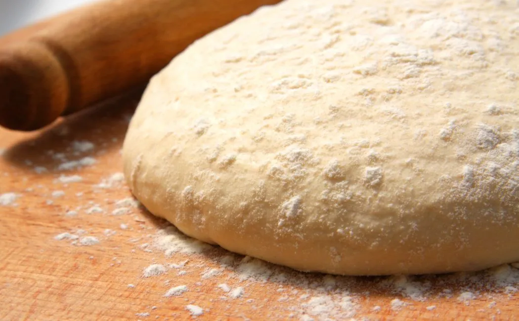 Ciasto drożdżowe - przepis podstawowy