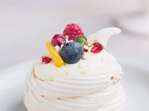 Mini pavlova – małe chmurki z wielkim smakiem